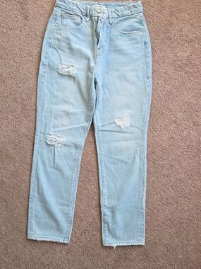 Good American Light Blue Distressed Crop Jean